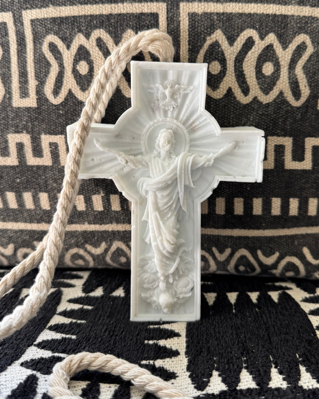 Cross Soap-on-a-Rope — Activated Charcoal • Shea Butter • Chamomile